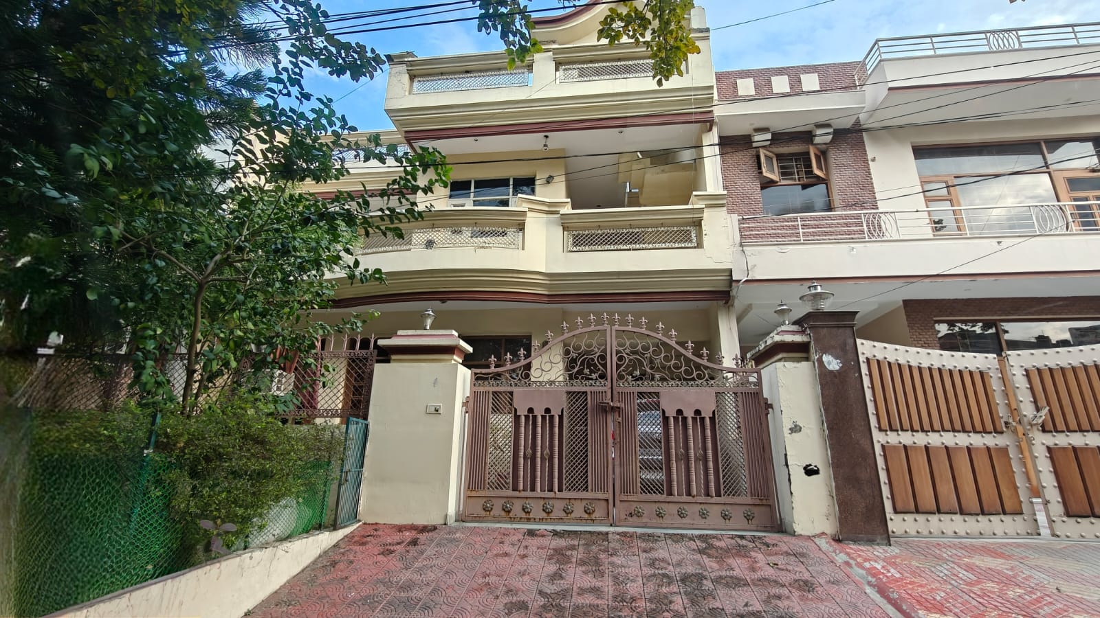 Facing Park | 10 Marla Duplex cum Double Storey House for Sale 📍 Sector 68, Mohali